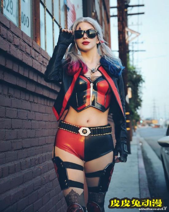 国外妹子COS女洛基 帅气“基妹”神还原