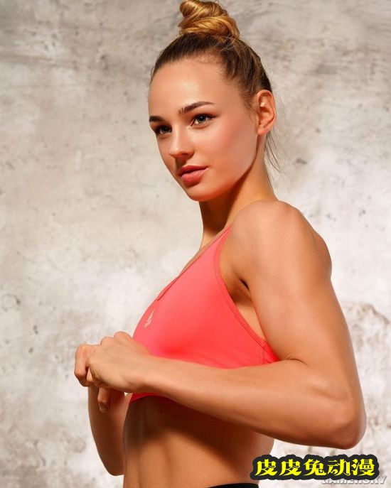 00后柔道女神走红网络 长腿杀器被称“乌克兰蟒蛇”