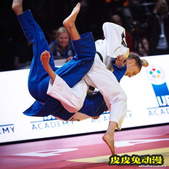 00后柔道女神走红网络 长腿杀器被称“乌克兰蟒蛇”