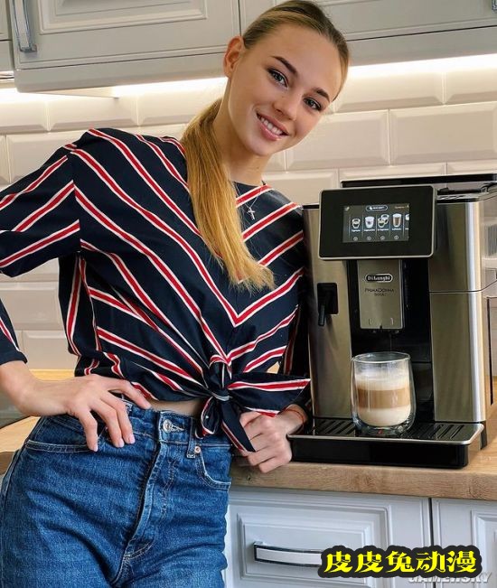 00后柔道女神走红网络 长腿杀器被称“乌克兰蟒蛇”