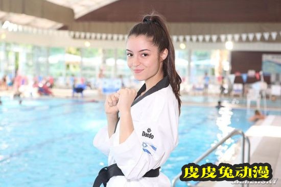 19岁高颜值跆拳道辣妹 出拳就能击中人心