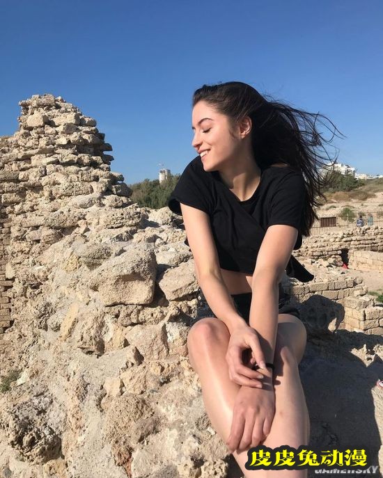 19岁高颜值跆拳道辣妹 出拳就能击中人心