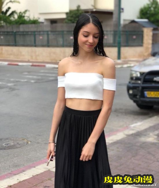 19岁高颜值跆拳道辣妹 出拳就能击中人心