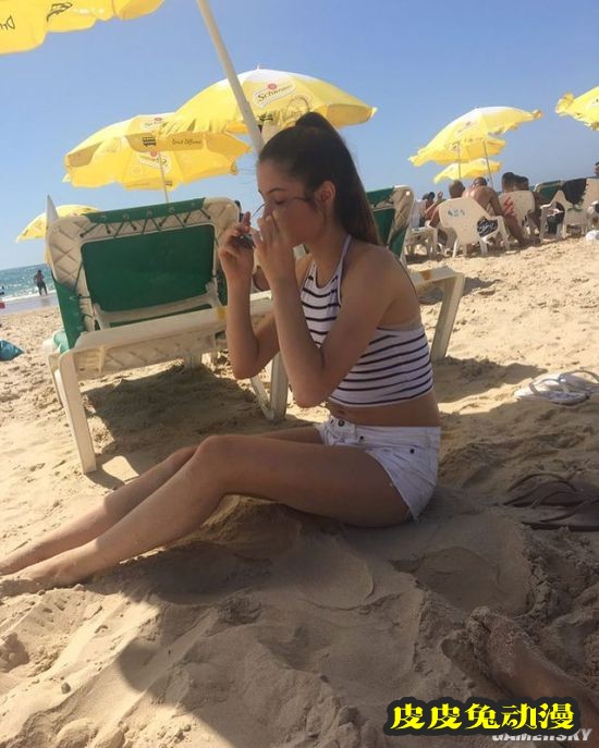 19岁高颜值跆拳道辣妹 出拳就能击中人心