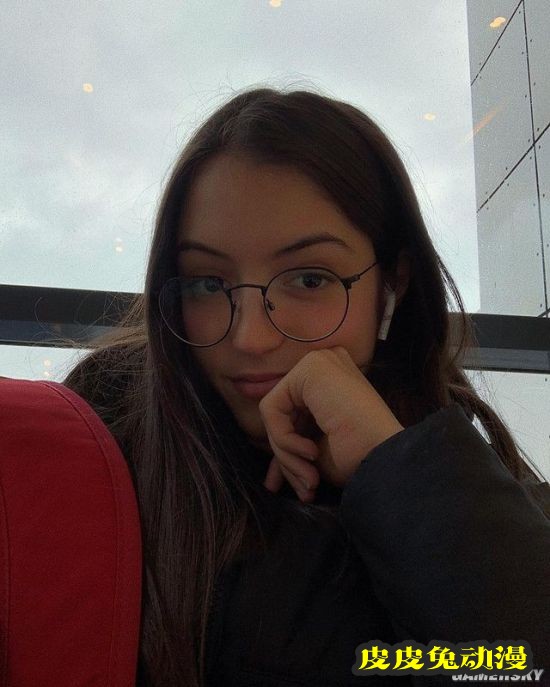 19岁高颜值跆拳道辣妹 出拳就能击中人心