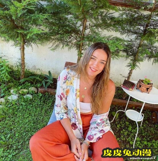 22岁身高近2米运动仙女 号称土耳其女排颜值担当