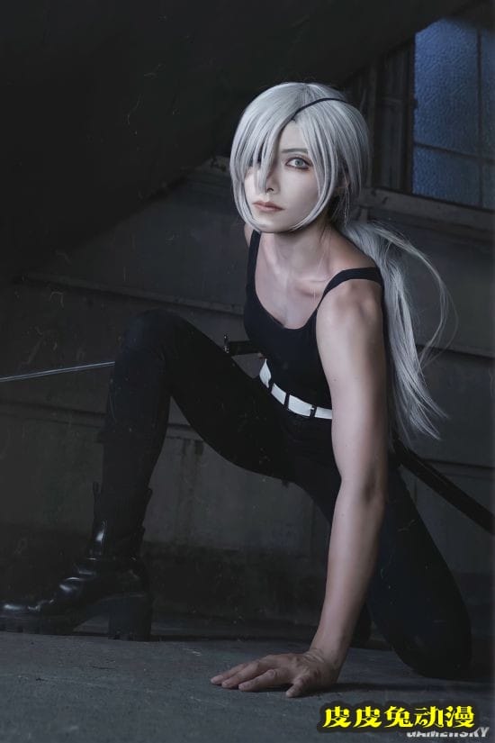 日本COSER更新JOJO立姿势 健美身材神还原漫画动作