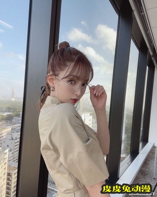 跟三上老师学穿搭？三上悠亚拍网购试穿Vlog