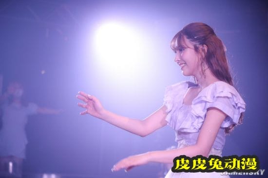 跟三上老师学穿搭？三上悠亚拍网购试穿Vlog