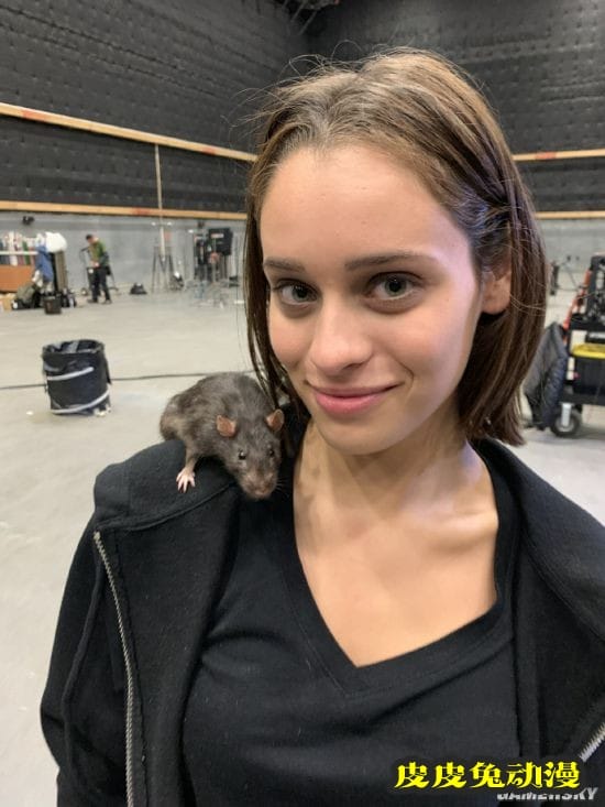 性感程度不亚于小丑女 《X特遣队》二代捕鼠者美照