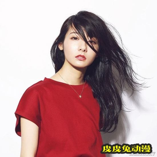 蹭桥本环奈热度？网友称发现比桥本环奈还可爱的正妹