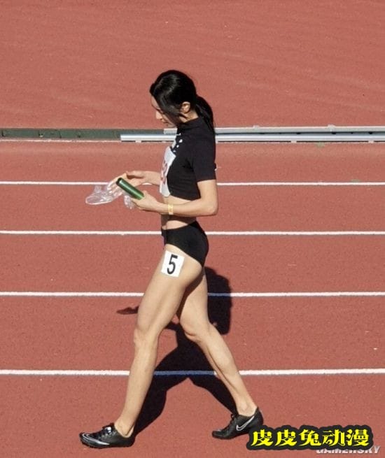 抹油肌肉着实亮眼 韩国田径女神天使脸蛋走红