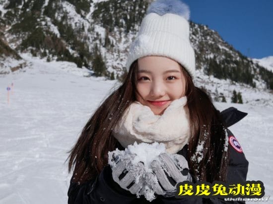 日本花滑选手本田真凛COS蝴蝶忍 甜美颜值走红网络