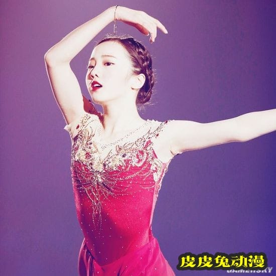 日本花滑选手本田真凛COS蝴蝶忍 甜美颜值走红网络