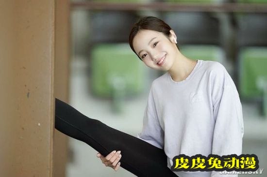 日本花滑选手本田真凛COS蝴蝶忍 甜美颜值走红网络