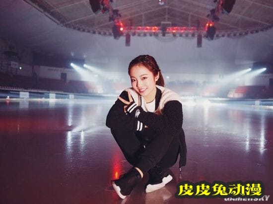 日本花滑选手本田真凛COS蝴蝶忍 甜美颜值走红网络