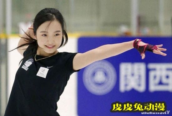 日本花滑选手本田真凛COS蝴蝶忍 甜美颜值走红网络