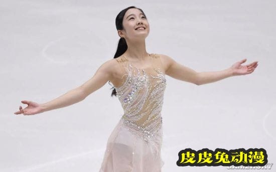 日本花滑选手本田真凛COS蝴蝶忍 甜美颜值走红网络
