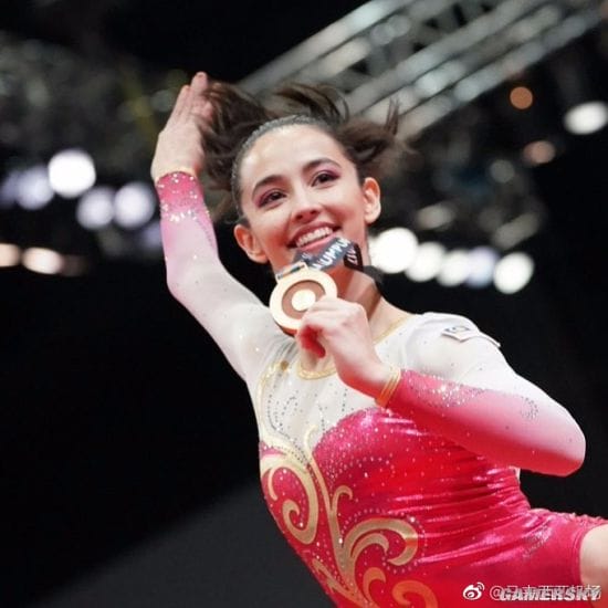 芭比公司为她设计专属娃娃 大马体操公主Farah Ann-皮皮兔动漫