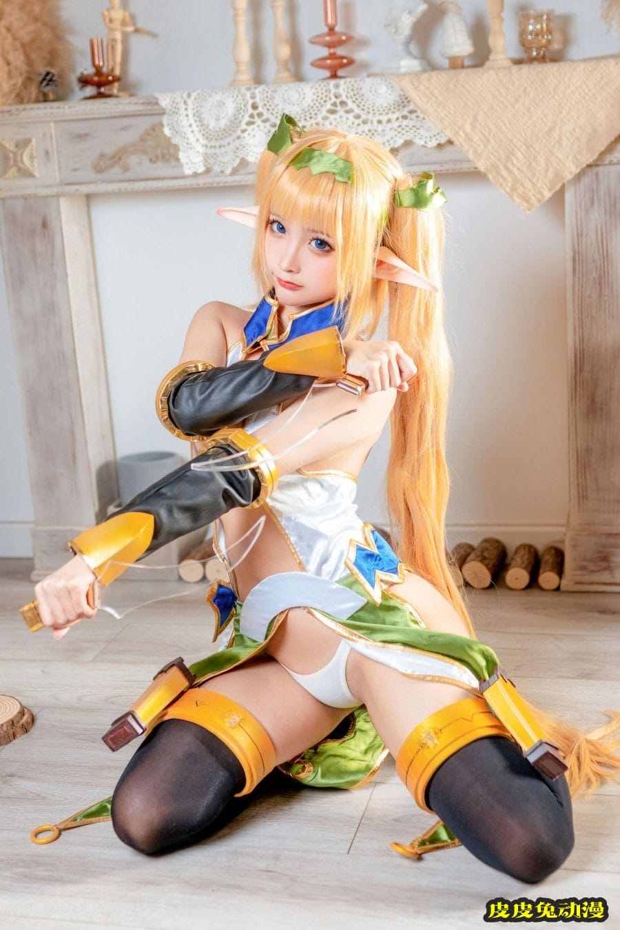 动漫博主蠢沫沫黑丝美腿白皙翘臀COS精灵村第二村民希卡