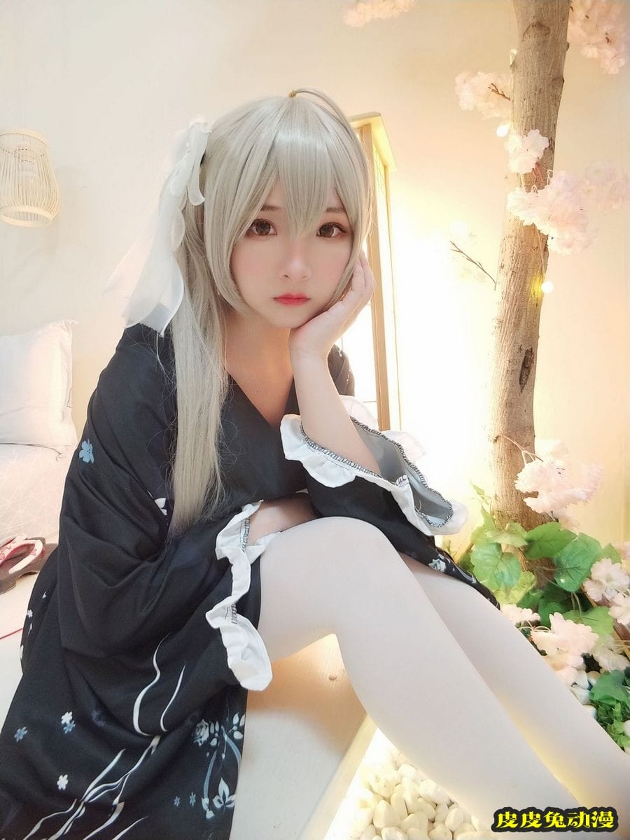 二次元萌妹子古川kagura白色丝袜配日系和服主题诱惑美图