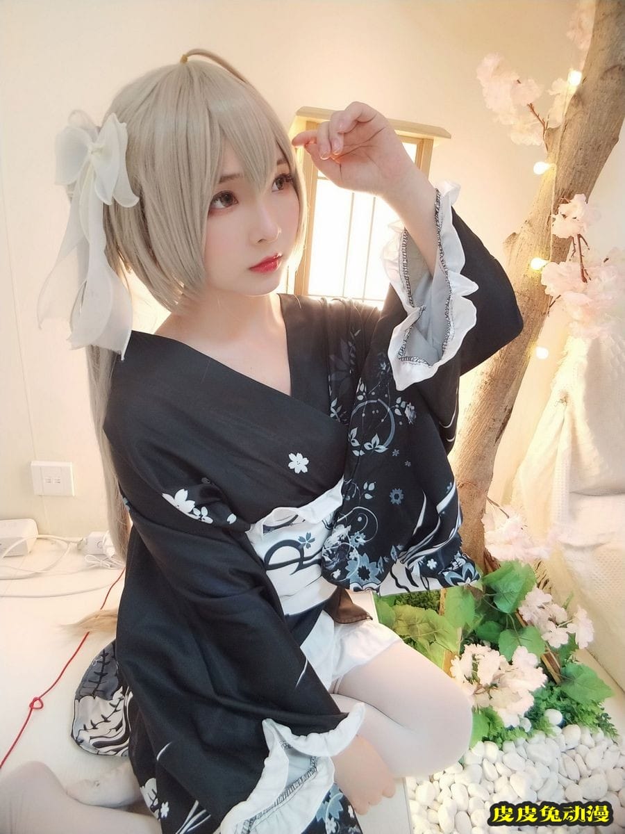 二次元萌妹子古川kagura白色丝袜配日系和服主题诱惑美图