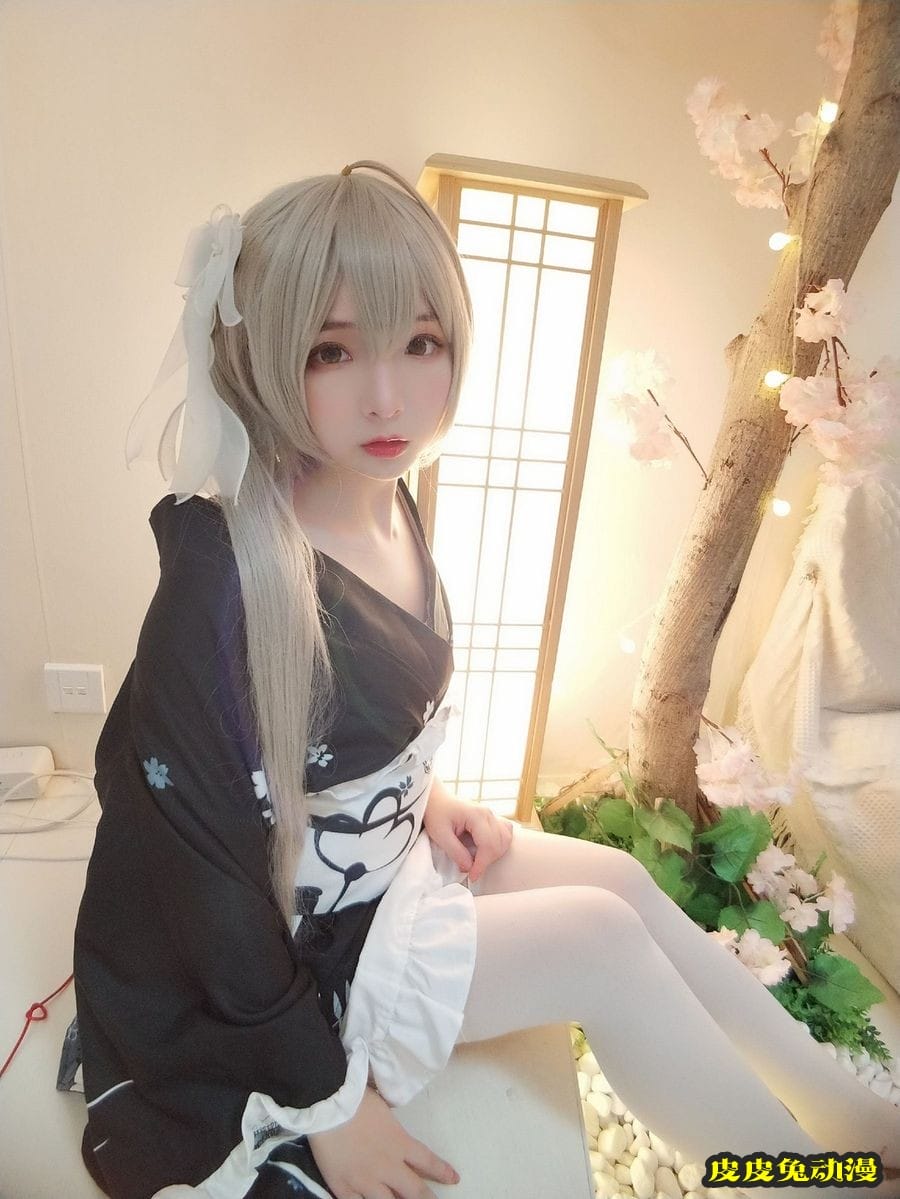 二次元萌妹子古川kagura白色丝袜配日系和服主题诱惑美图