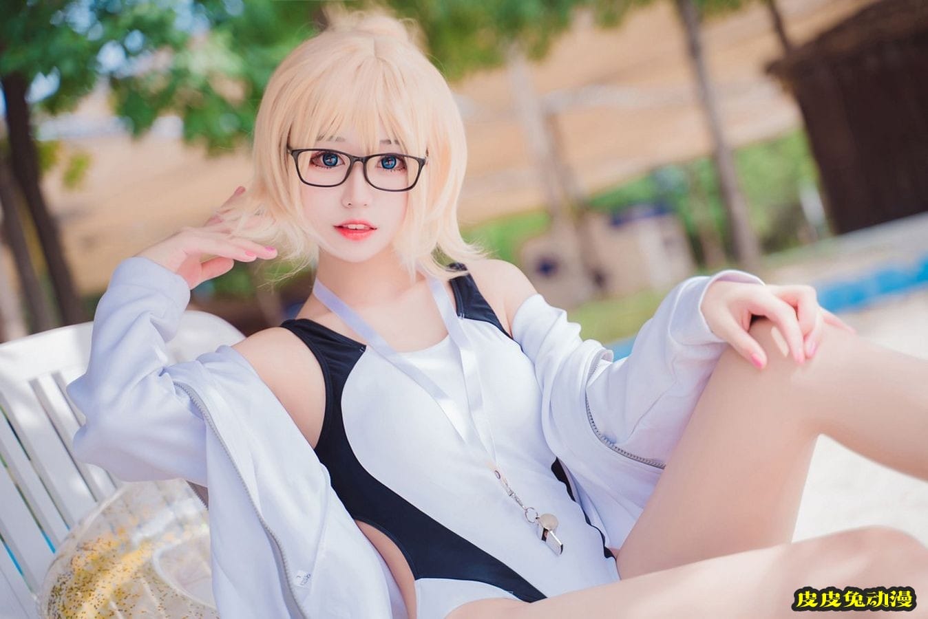 网络美女猫君君MaoJun连体泳装秀完美身材主题COS贞德美图