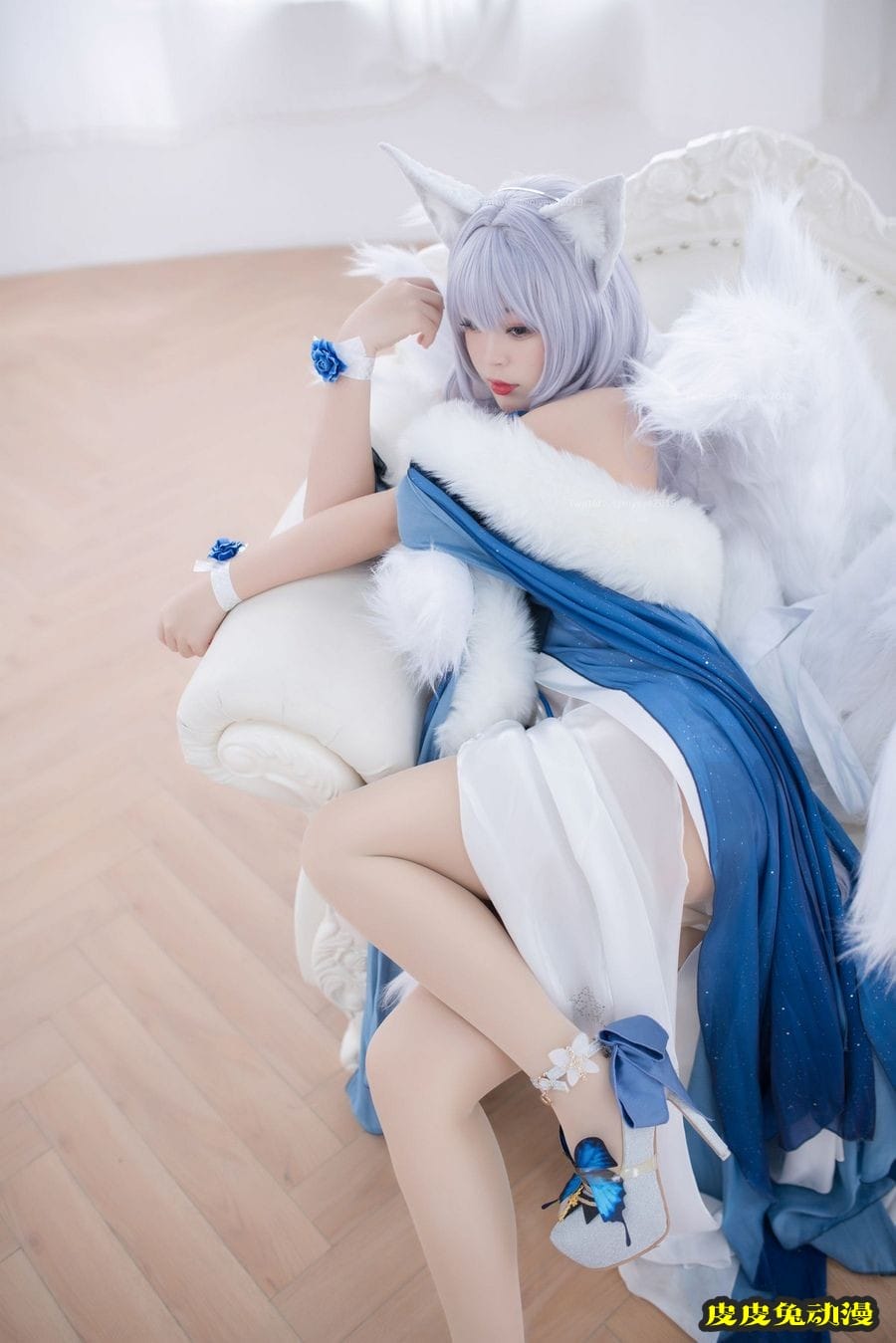 萌系小姐姐-白烨-丝袜美腿COS碧蓝航线蝴蝶信浓睡衣诱惑美图