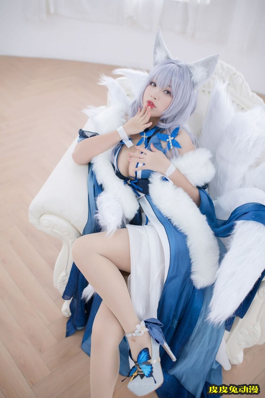 萌系小姐姐-白烨-丝袜美腿COS碧蓝航线蝴蝶信浓睡衣诱惑美图