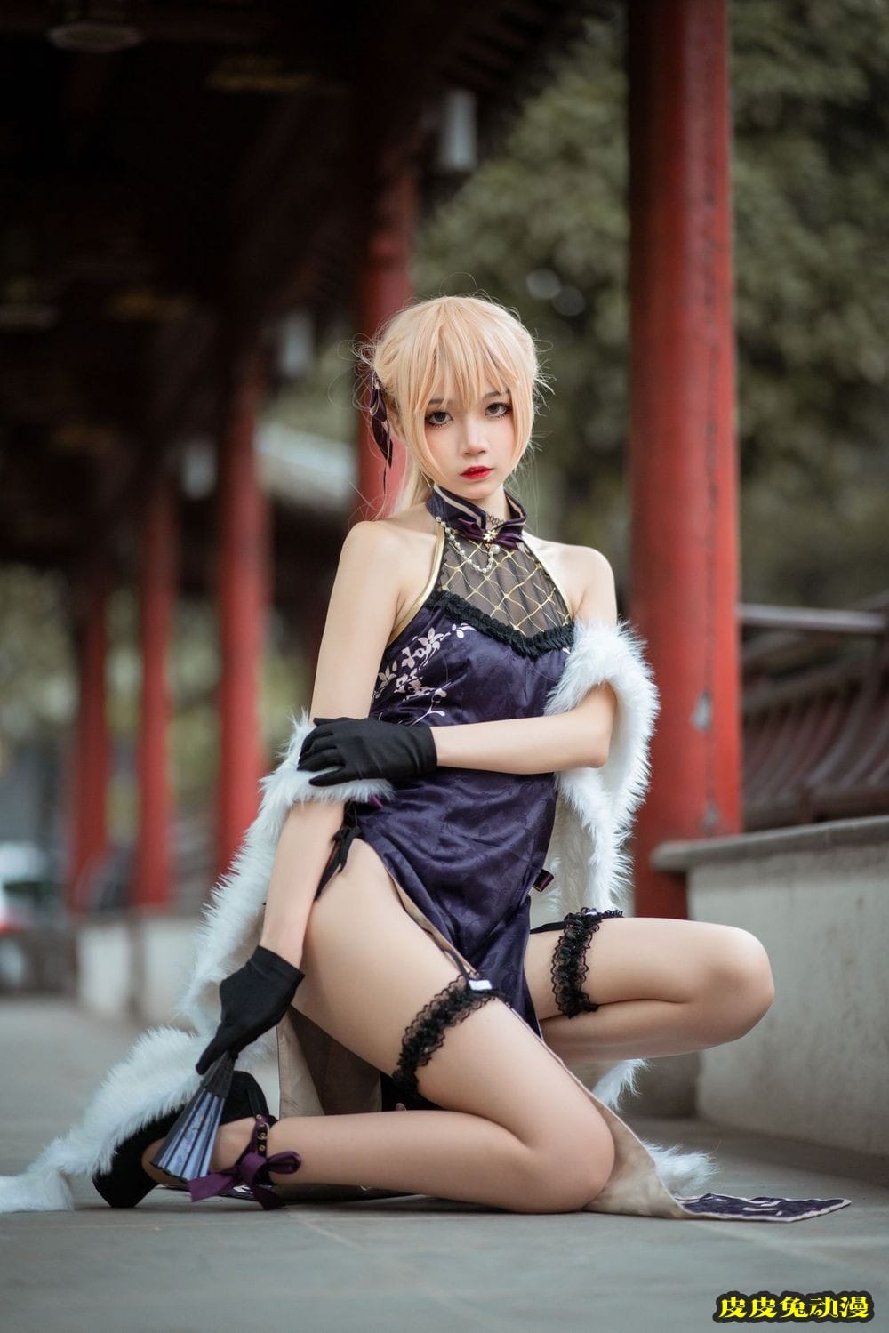 清纯少女五更百鬼OTS旗袍主题配吊带蕾丝修长美腿户外美图-皮皮兔动漫