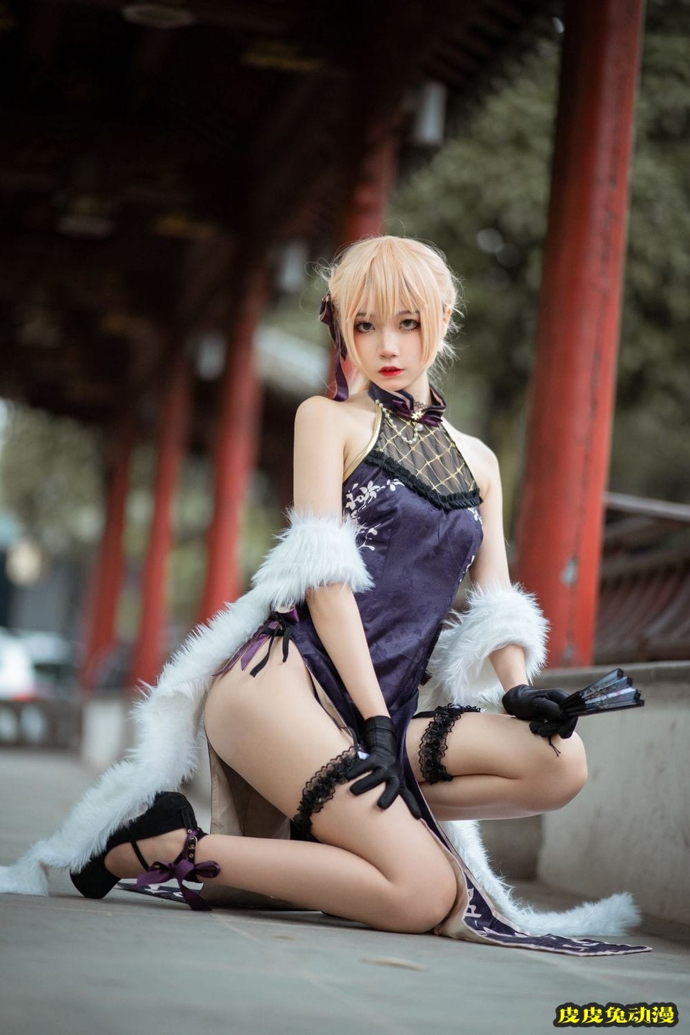 清纯少女五更百鬼OTS旗袍主题配吊带蕾丝修长美腿户外美图