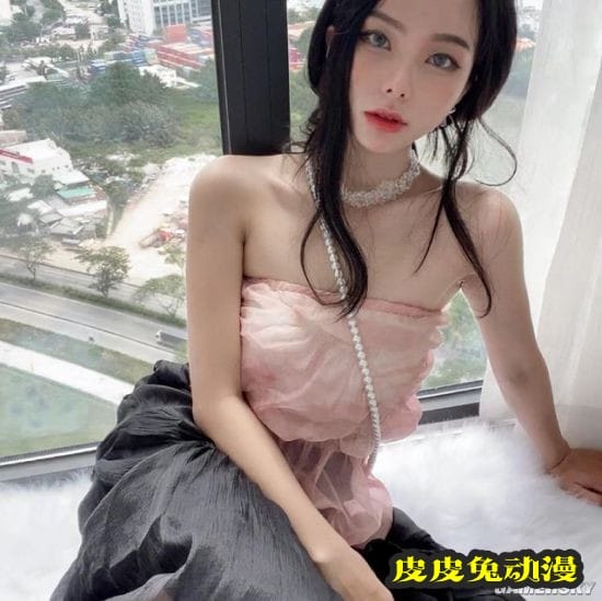 二次元老婆成真？越南赛博小姐姐科技感拉满