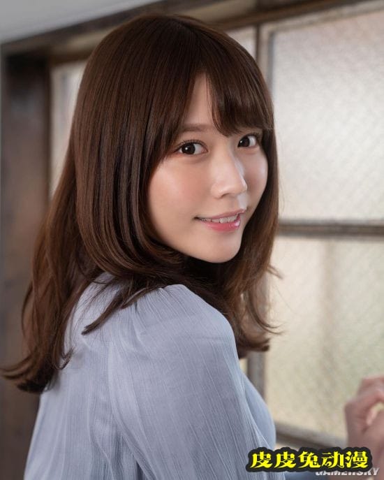 写真女星神似有村架纯走红 清纯可爱笑容甜美