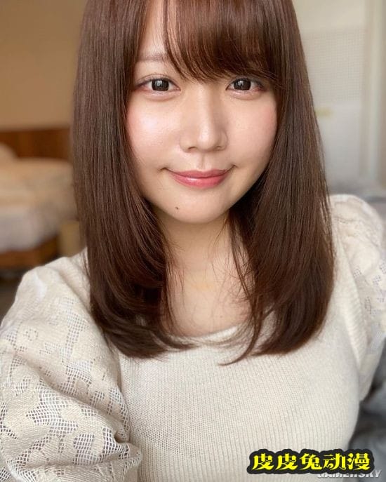 写真女星神似有村架纯走红 清纯可爱笑容甜美