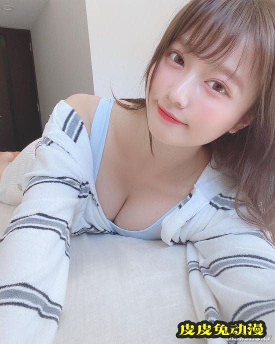 写真女星神似有村架纯走红 清纯可爱笑容甜美