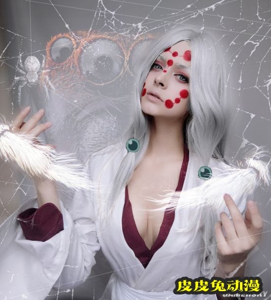 1米94俄妹COS《海贼王》女帝 比例完美的极致身高