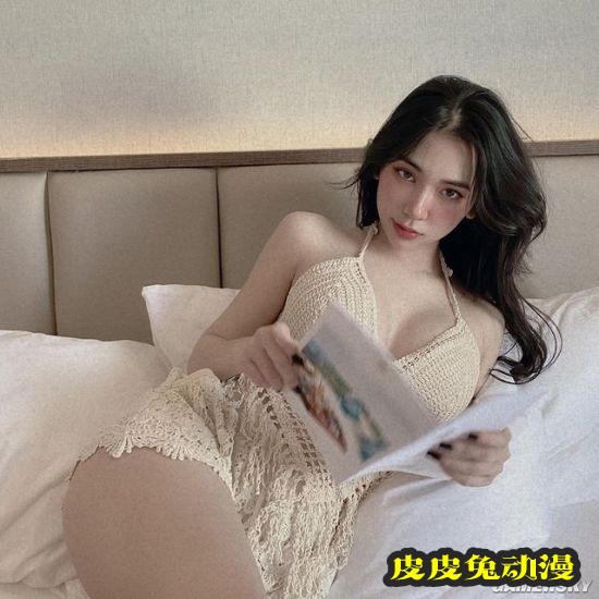 身材曲线太完美 混血颜值的越南网红模特