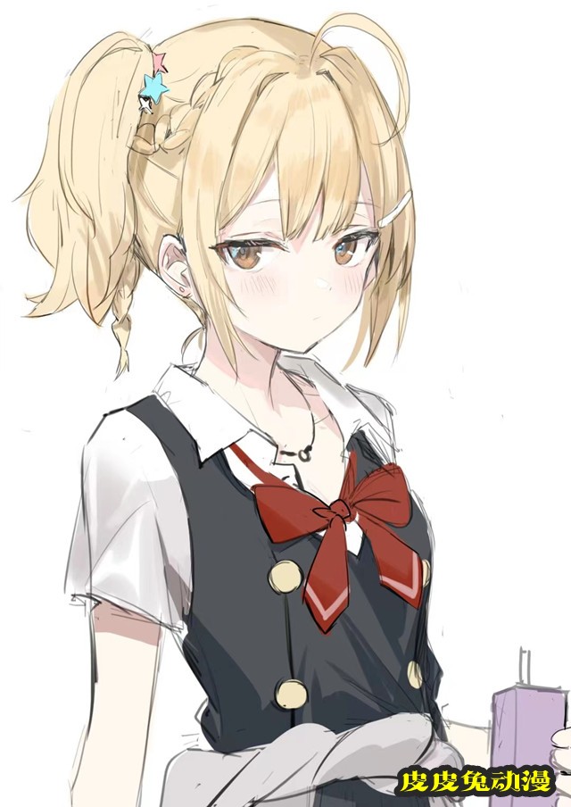 「偶尔会用俄语小声嘀咕掩饰害羞的邻桌的阿莉娅同学」发布人物新绘-皮皮兔动漫