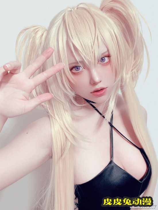 韩国美少女COS富江走红 高冷颜值恐怖感爆棚