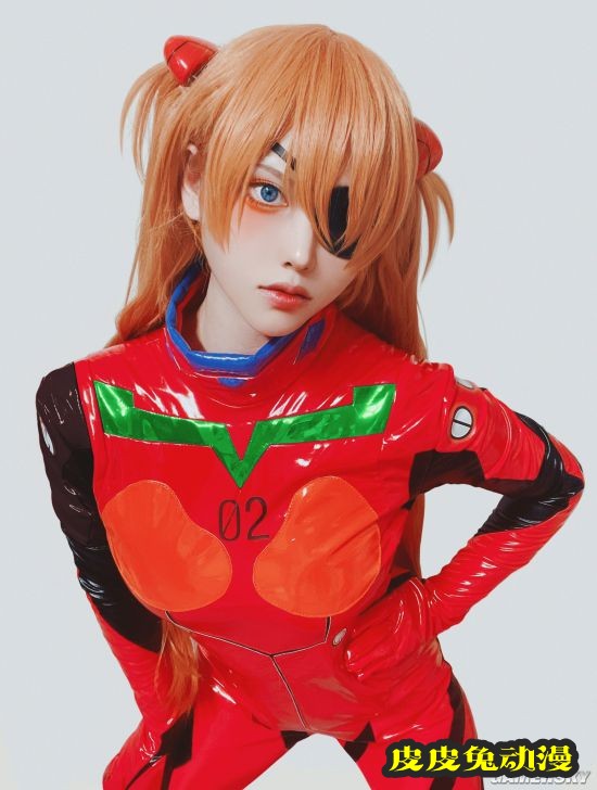 韩国美少女COS富江走红 高冷颜值恐怖感爆棚