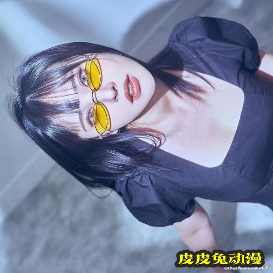 韩国美少女COS富江走红 高冷颜值恐怖感爆棚