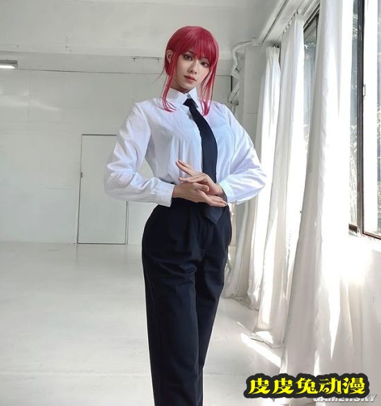 日本女COSER体脂率达16.9% COS空条徐伦大秀肌肉