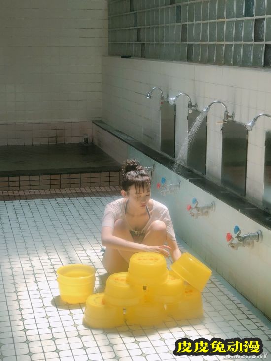 小偶像长大了 青春无敌微性感的横山结衣酱