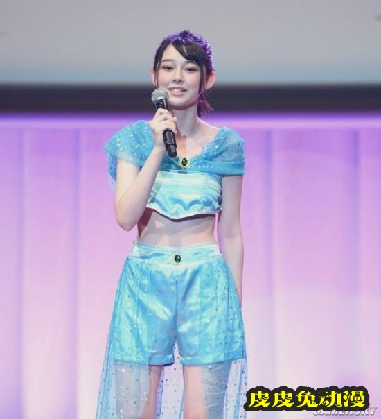 14岁初中生夺日本美少女大赛冠军 网友称神似桥本环奈