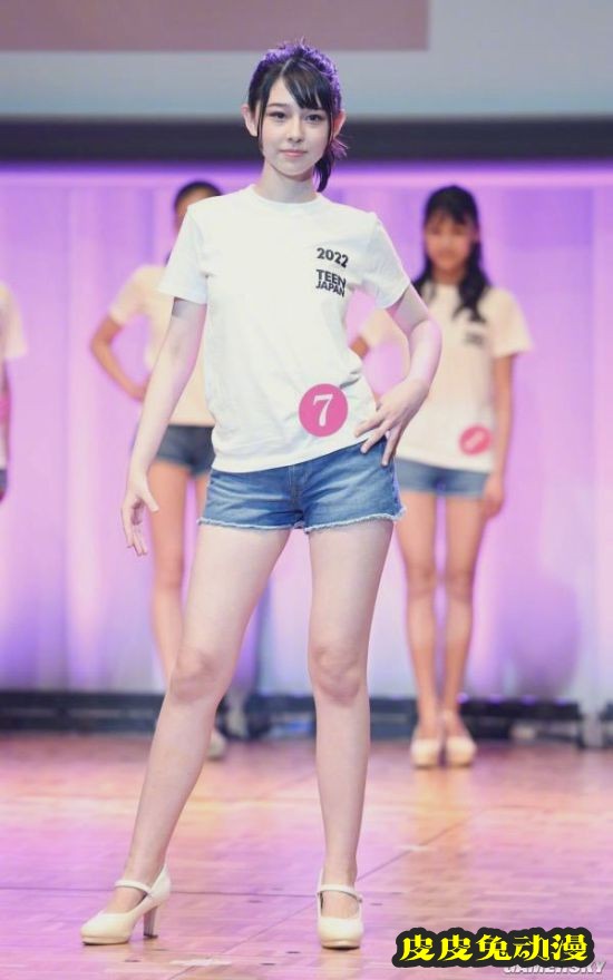 14岁初中生夺日本美少女大赛冠军 网友称神似桥本环奈