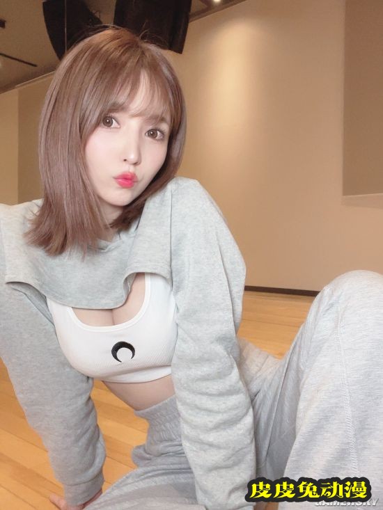 三上悠亚万圣节COS《鬼灭》恋柱 可爱度爆表