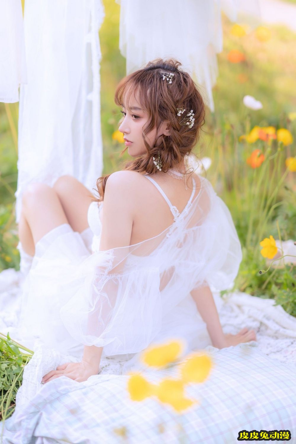 斗鱼主播米线线sama夏日限定薄纱裙晒衣服主题性感写真