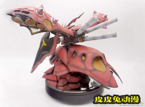 写真女星晒高达组装作品 从拼装到涂改技术含量超高