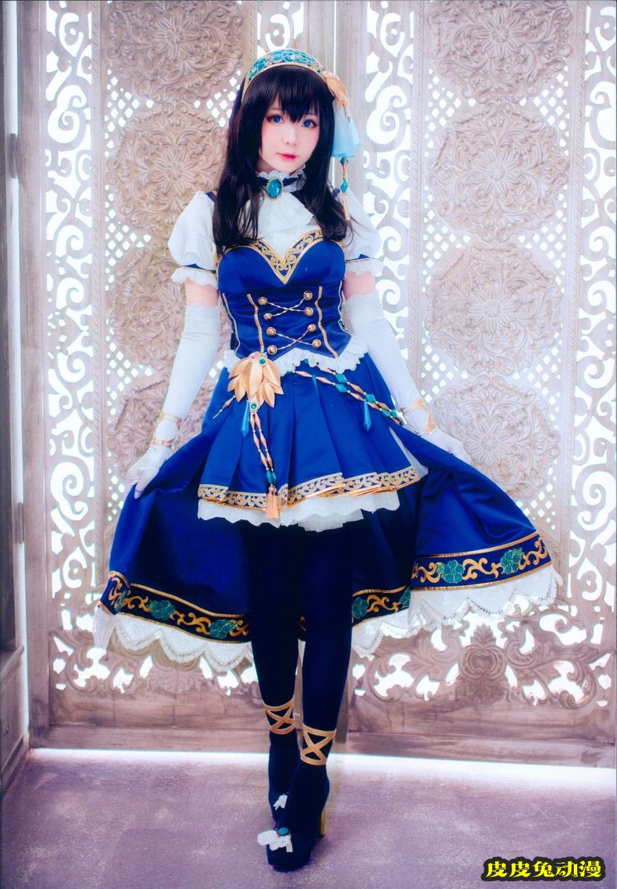 微博妹纸霜月shimo粉色连身裙+白色婚纱裙+蕾丝吊袜COS写真-皮皮兔动漫